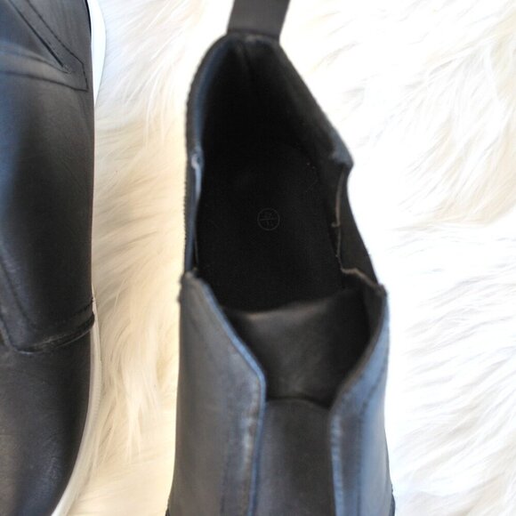 Miz Mooz Laurent Style Women's Faux Leather Size 42/11 Black Ankle Boot - Picture 5 of 6